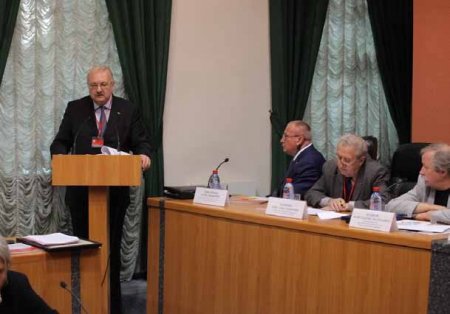 Выступление профессора Дмитрия Климова на пленарном заседании